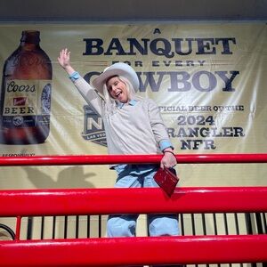 Meet your Posher, Denise